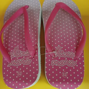 tong enfants taille 33