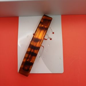 barette marron