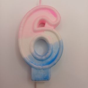 Bougie anniversaire numéro 6