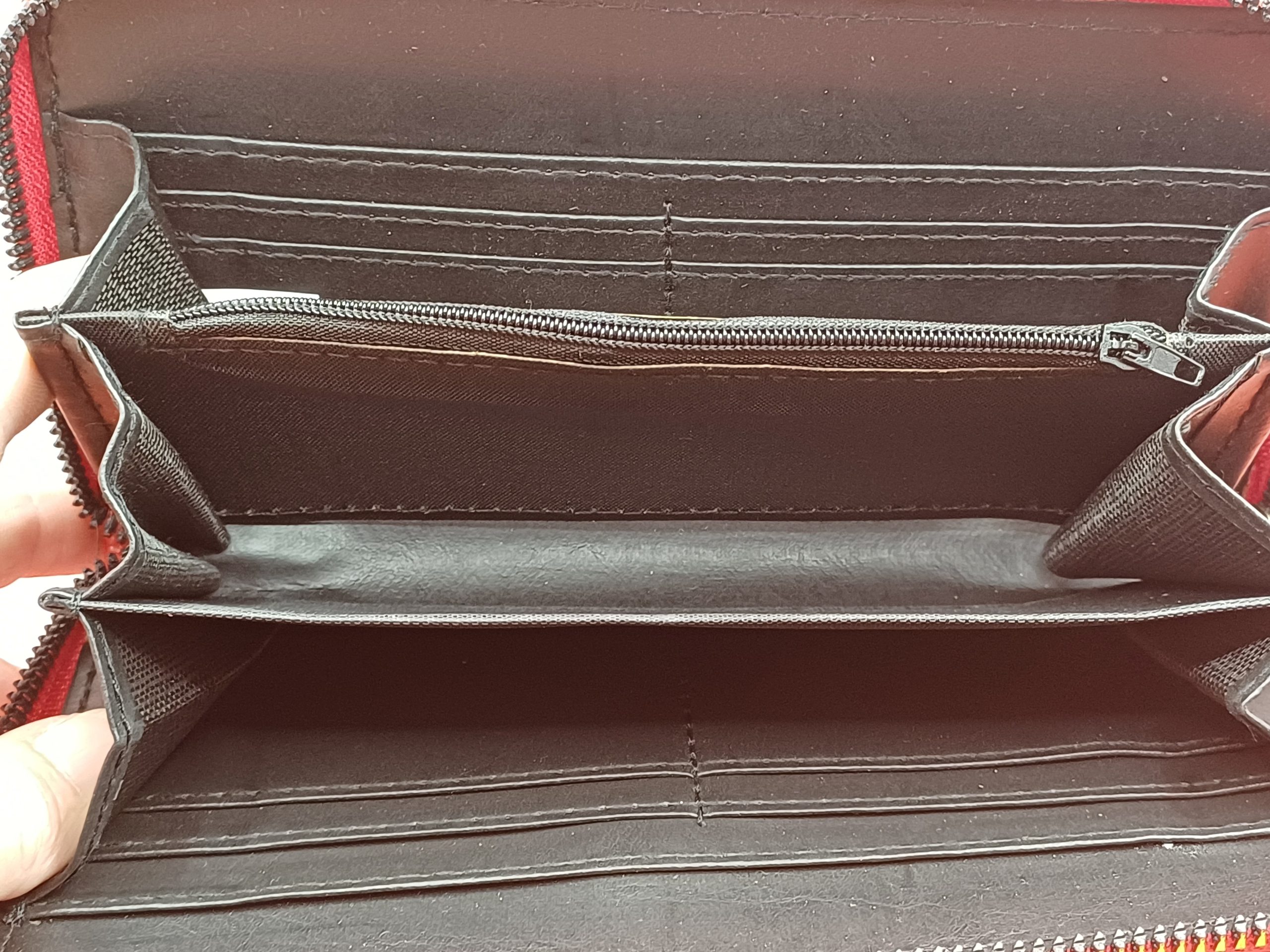 Portefeuille rouge – Image 2