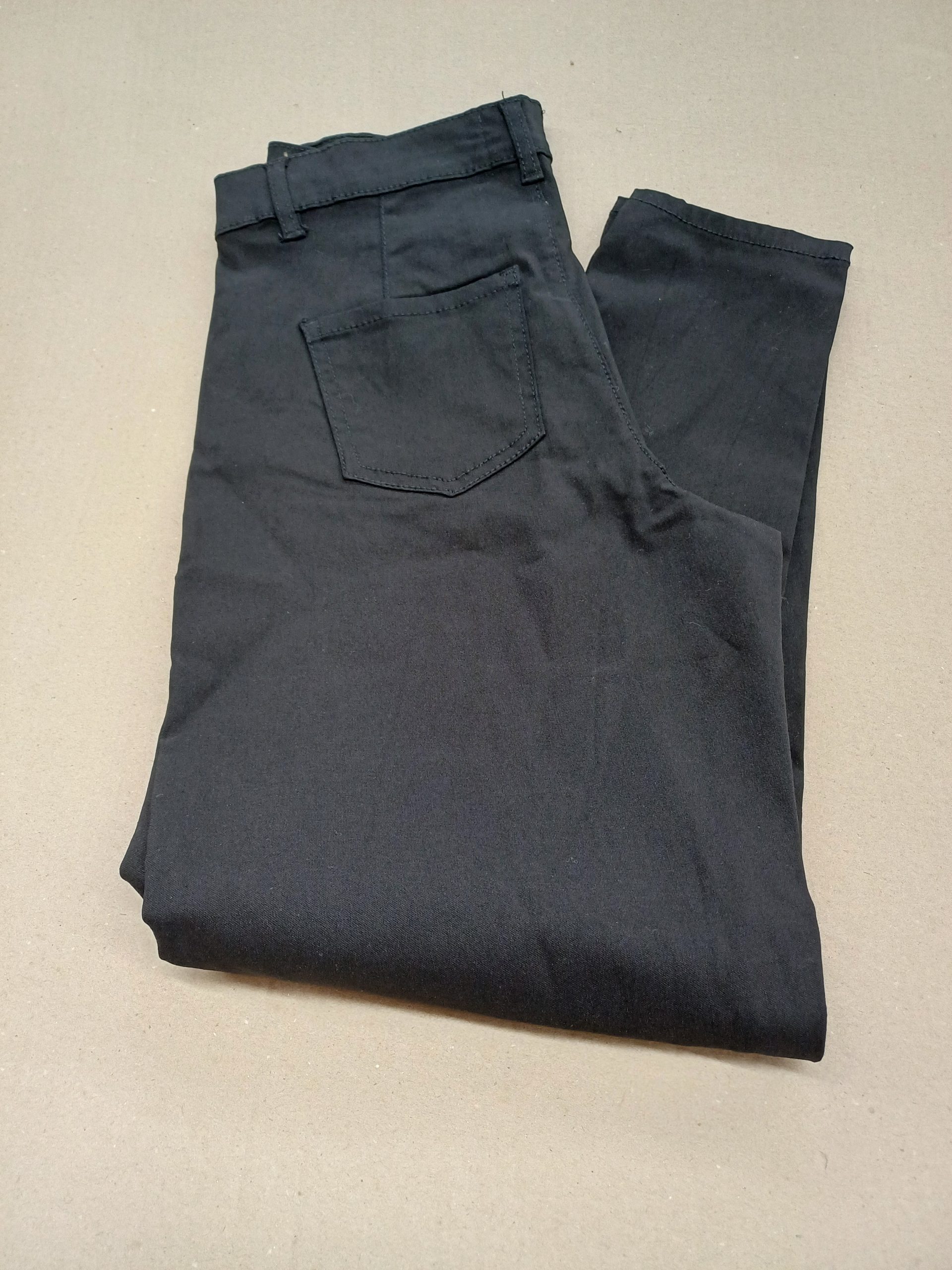 Pantalon noir Taille 40 – Image 2