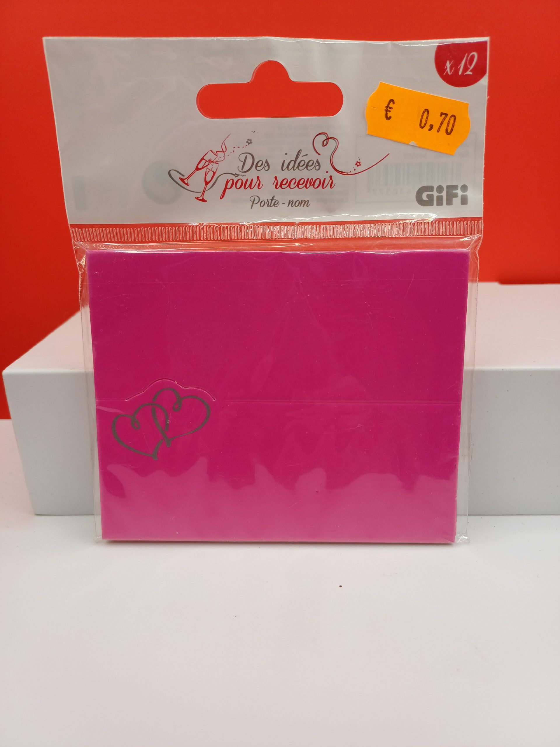 12 porte nom rose avec 2 coeurs