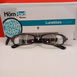 Lunette loupe noire +2.50