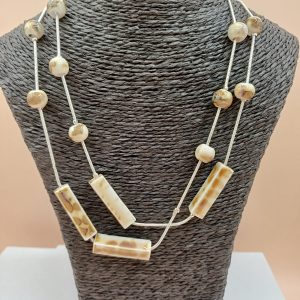 Sautoir boule et rectangle "nacre"  N°106