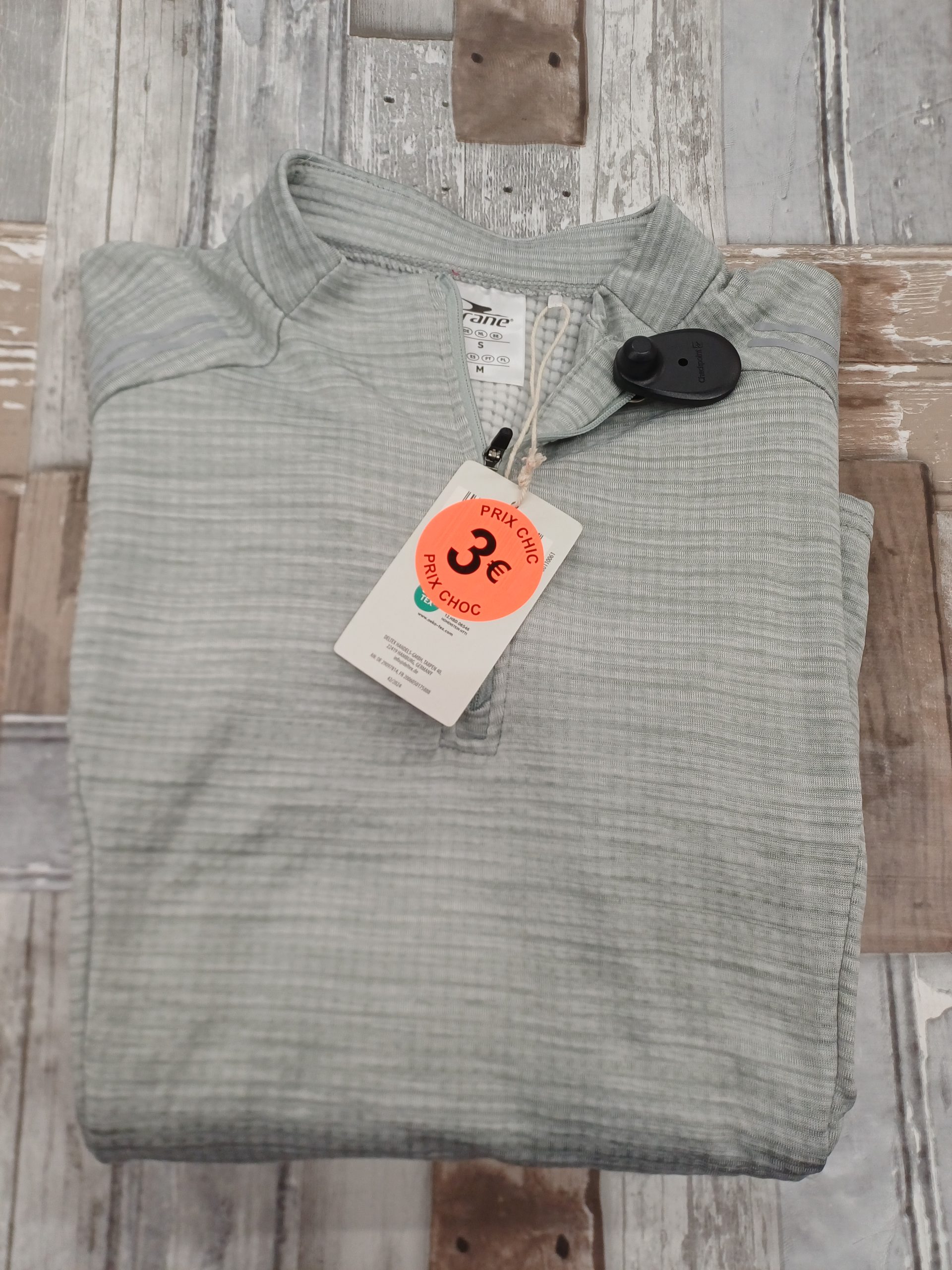 Pull leger taille M gris