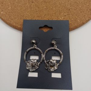Boucles d'oreilles couleur argent et noir n°100