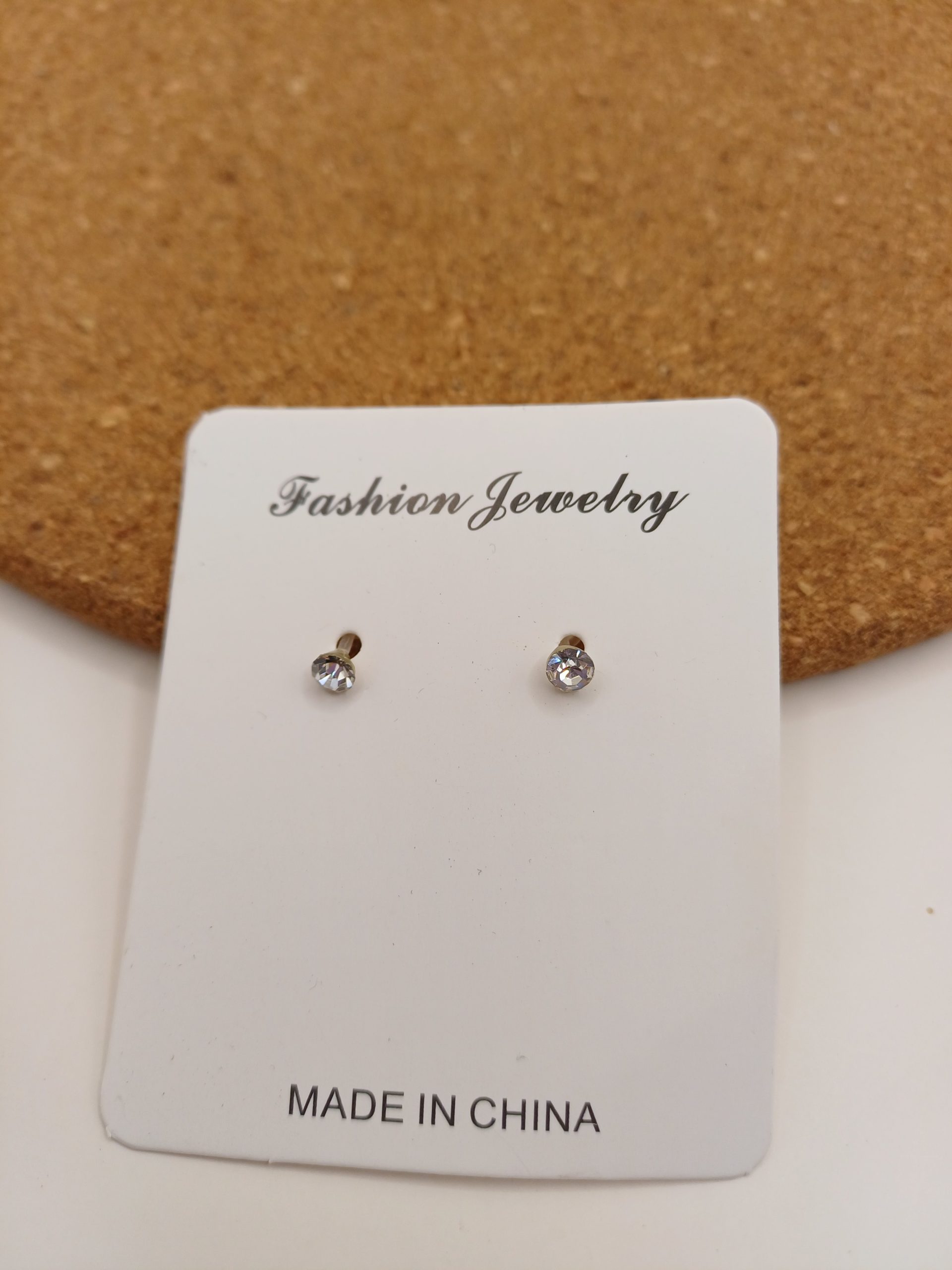 BO fantaisie clous brillant couleur argent N°132